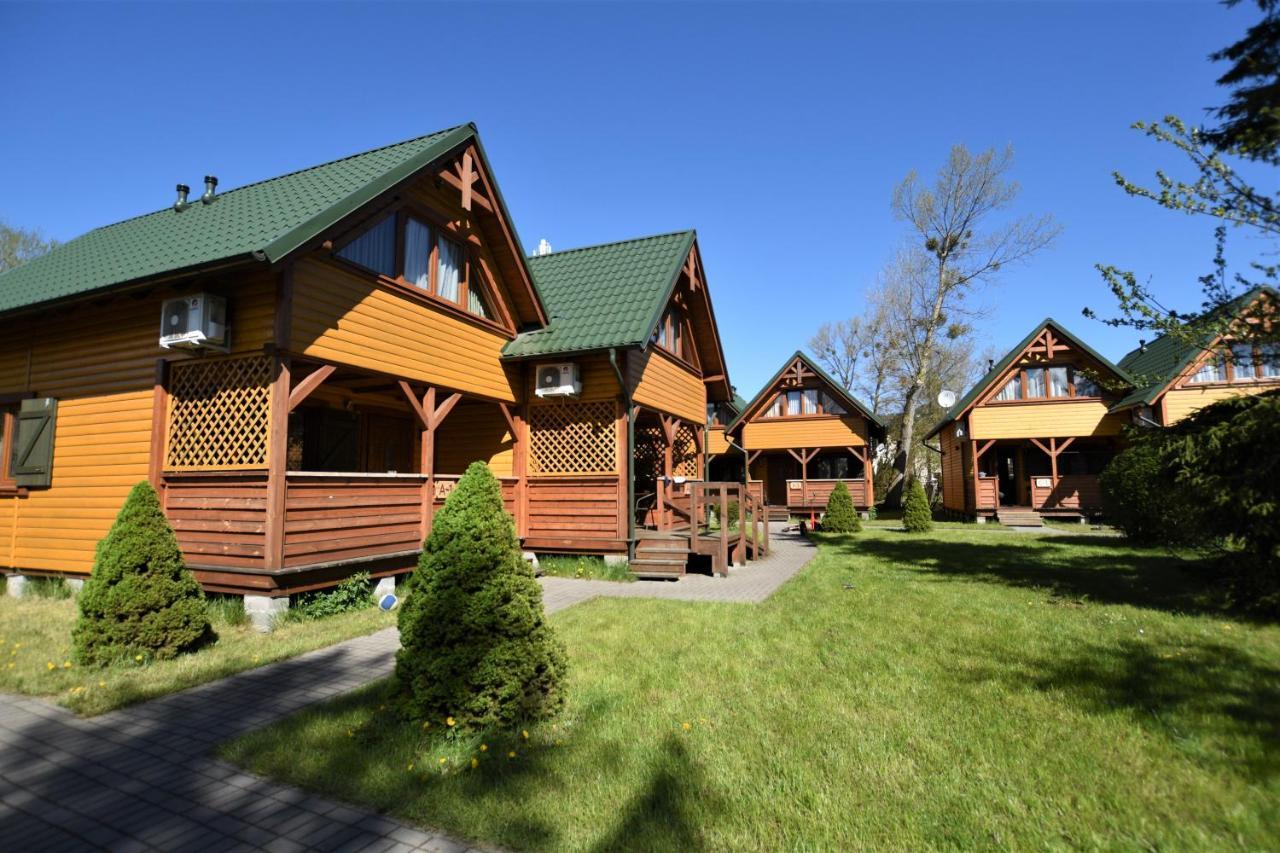 O.W. Sek Villa Karwia Exterior photo