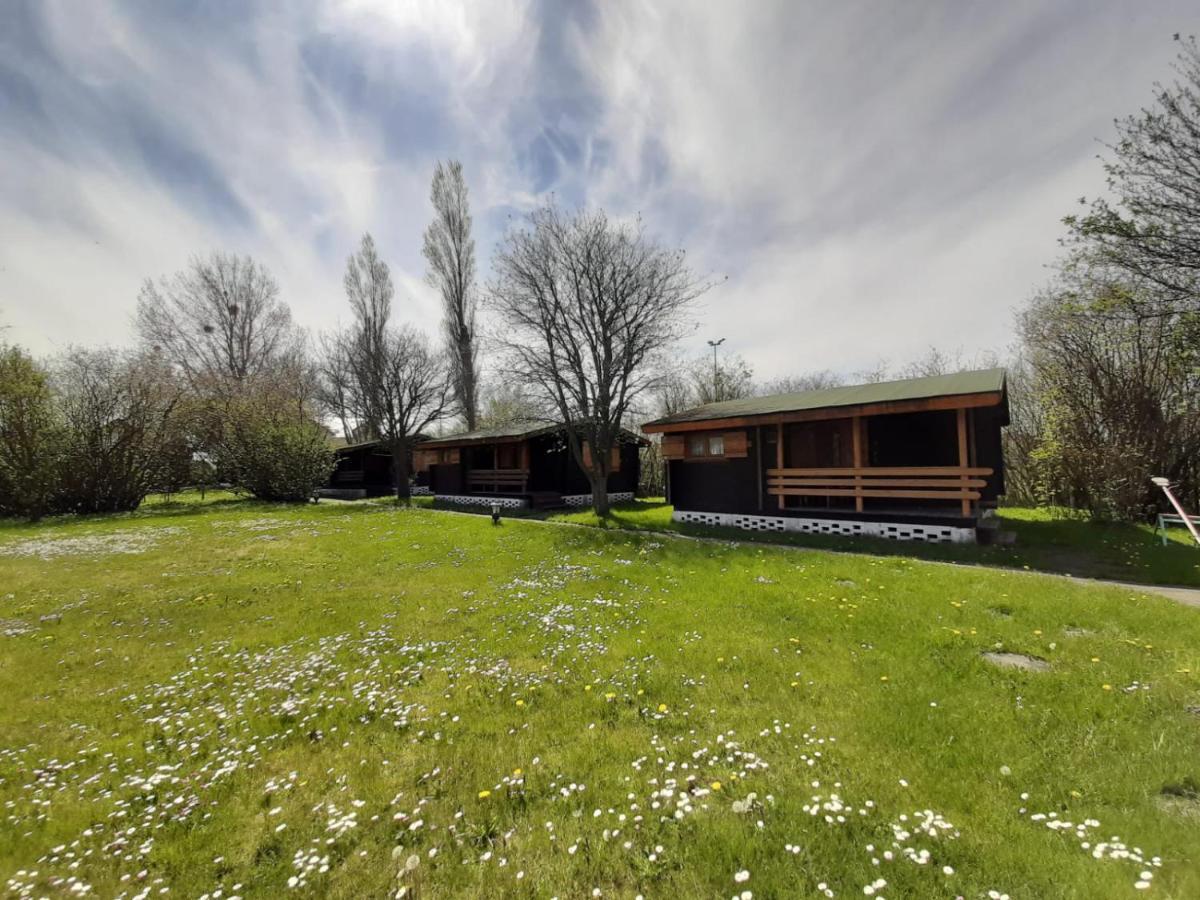 O.W. Sek Villa Karwia Exterior photo